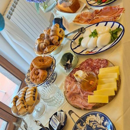 La Vigna Del Vento Bed & Breakfast Casola di Napoli Luaran gambar