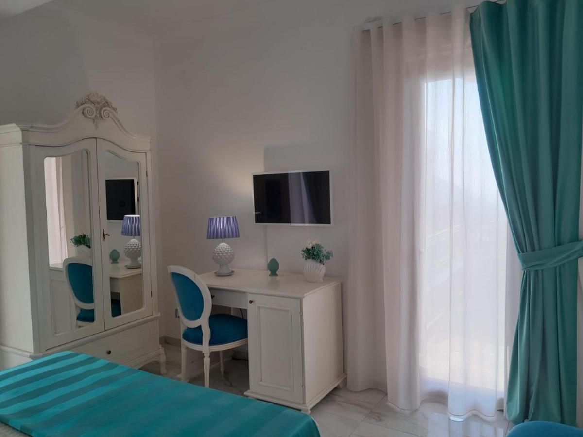 La Vigna Del Vento Bed & Breakfast Casola di Napoli Luaran gambar