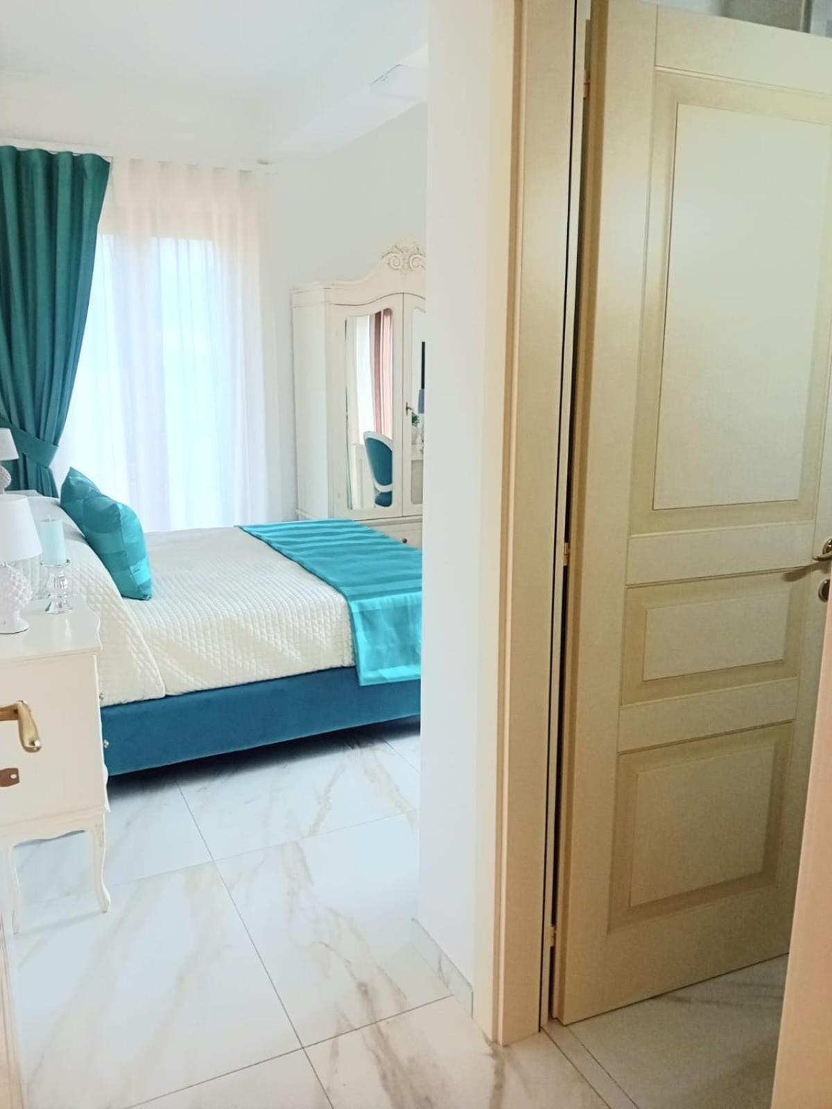 La Vigna Del Vento Bed & Breakfast Casola di Napoli Luaran gambar
