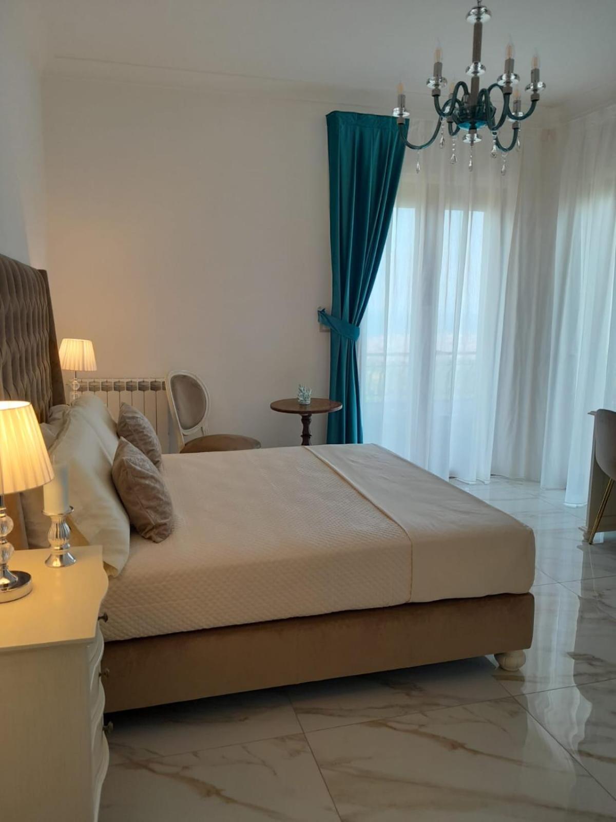 La Vigna Del Vento Bed & Breakfast Casola di Napoli Luaran gambar