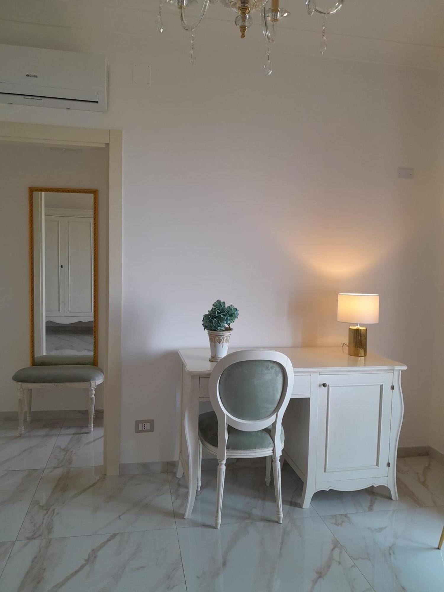 La Vigna Del Vento Bed & Breakfast Casola di Napoli Luaran gambar