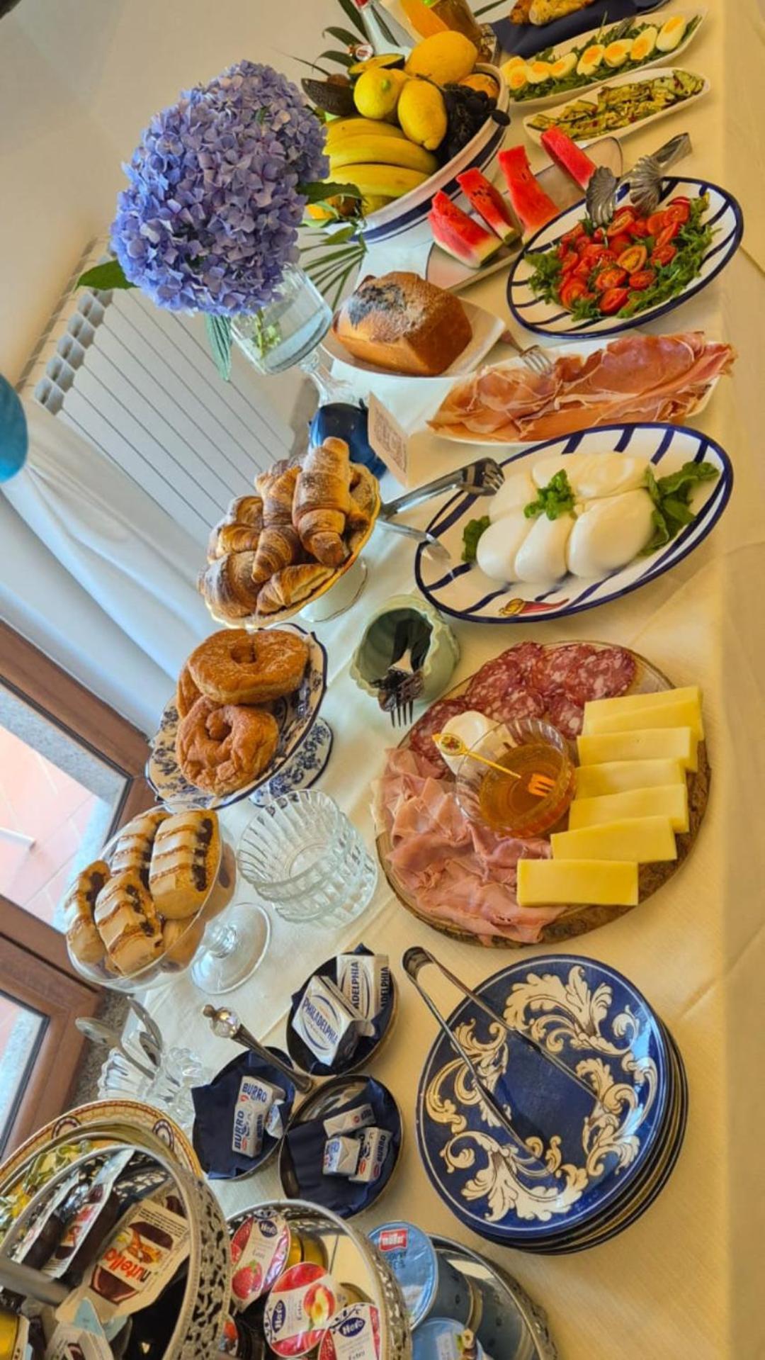 La Vigna Del Vento Bed & Breakfast Casola di Napoli Luaran gambar