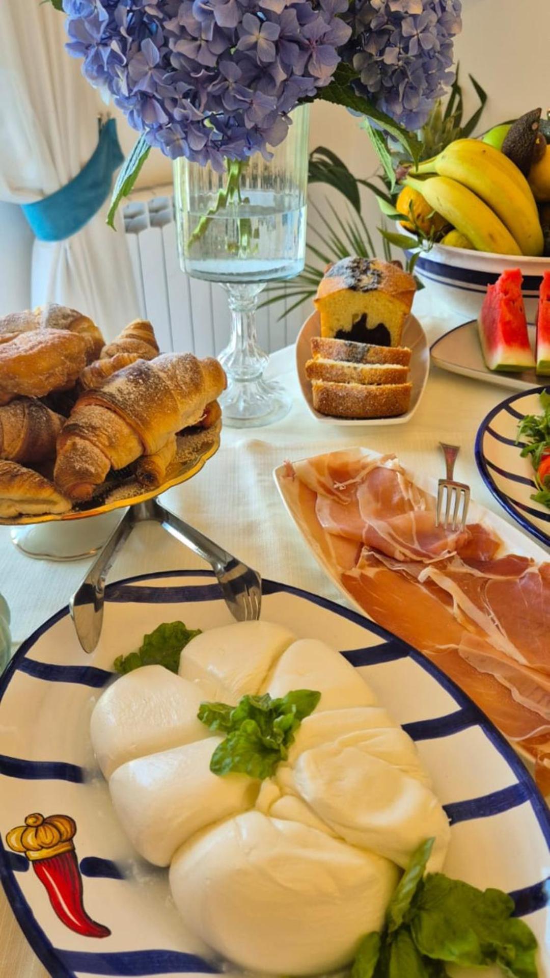 La Vigna Del Vento Bed & Breakfast Casola di Napoli Luaran gambar