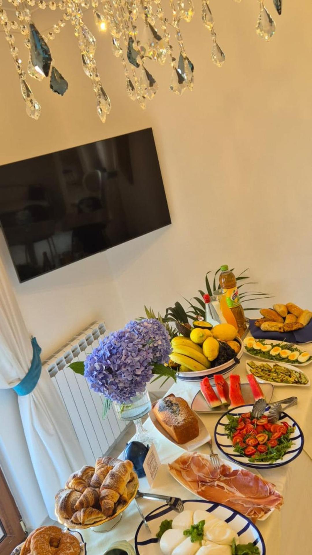 La Vigna Del Vento Bed & Breakfast Casola di Napoli Luaran gambar